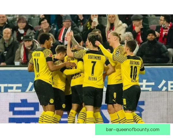 贝林厄姆对阵曼联时在意甲焦点战中的决定性中场价值解析战术影响评估